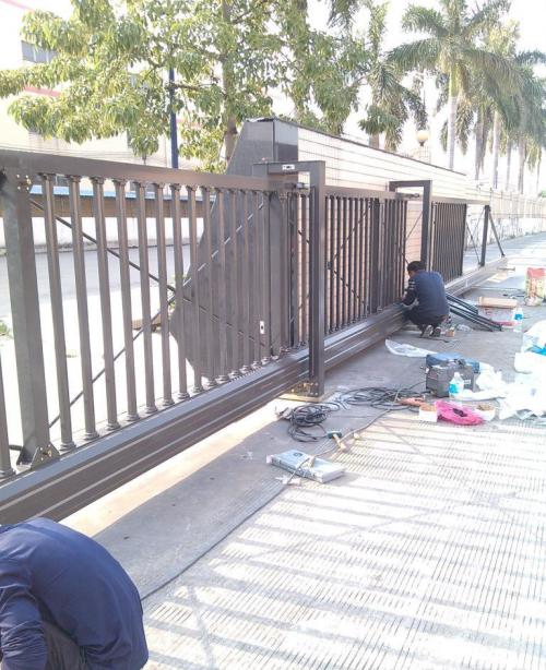 贵阳综保区贵阳综保区吉林松原市悬浮折叠门